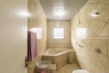 Casa para alugar com 200m², 5 quartos e 8 vagasBanheiro da Suíte