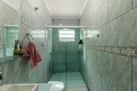 Casa para alugar com 200m², 5 quartos e 8 vagasBanheiro Social 1