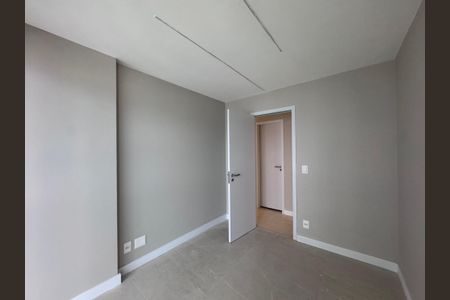 Quarto de apartamento à venda com 2 quartos, 77m² em Recreio dos Bandeirantes, Rio de Janeiro