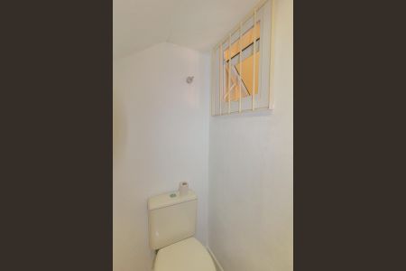 Casa à venda com 99m², 3 quartos e 2 vagasLavabo