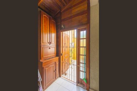 Casa à venda com 99m², 3 quartos e 2 vagasÁrea de Serviço