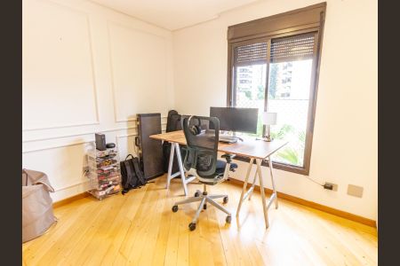 Apartamento à venda com 126m², 2 quartos e 2 vagasSuíte 2