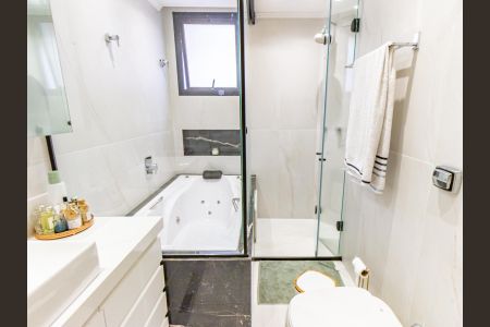 Apartamento à venda com 126m², 2 quartos e 2 vagasBanheiro da Suíte 1