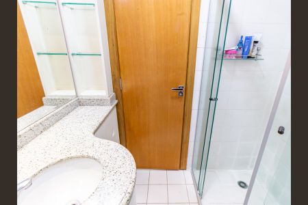 Apartamento à venda com 126m², 2 quartos e 2 vagasBanheiro da Suíte 2