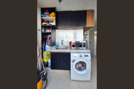 Apartamento à venda com 85m², 2 quartos e 1 vagaÁrea de Serviço