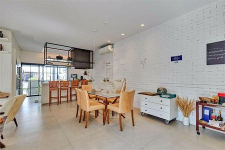 Casa à venda com 3 quartos, 140m² em Santo Amaro, São Paulo