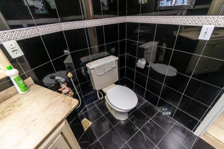 Apartamento para alugar com 195m², 3 quartos e 1 vaga Apartamento para alugar com 195m², 3 quartos e 1 vagaBanheiro