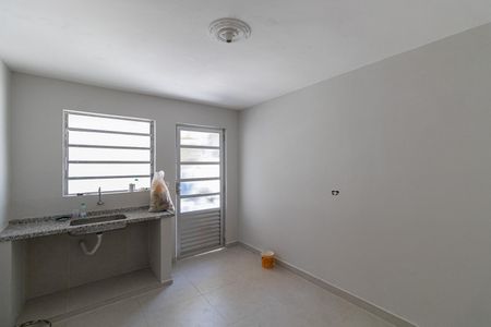Casa para alugar com 100m², 2 quartos e 1 vagaCozinha