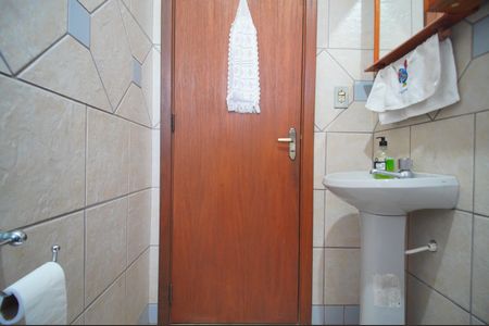 Casa à venda com 303m², 2 quartos e 2 vagasBanheiro