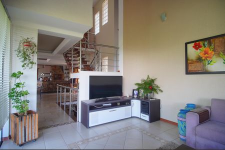 sala de casa para alugar com 2 quartos, 303m² em Petrópolis, Novo Hamburgo