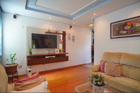 Casa à venda com 303m², 2 quartos e 2 vagasSala 2