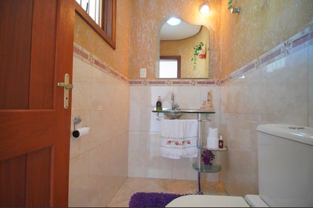 Casa à venda com 303m², 2 quartos e 2 vagasLavabo