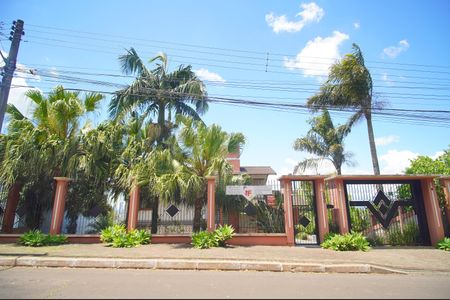 Casa à venda com 303m², 2 quartos e 2 vagasFachada