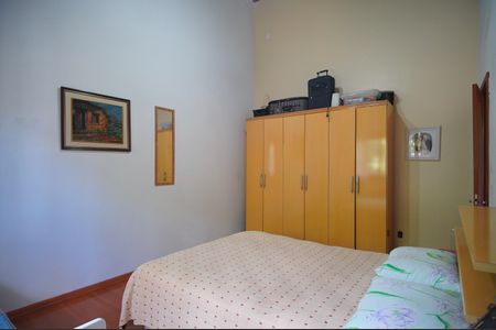 Casa à venda com 303m², 2 quartos e 2 vagasSuíte 1