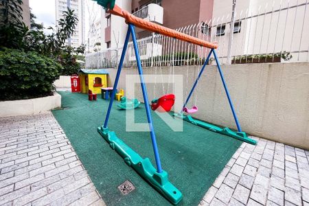 Apartamento para alugar com 178m², 3 quartos e 2 vagasÁrea comum - Playground