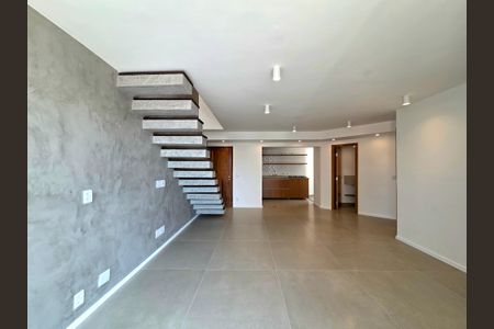 Apartamento para alugar com 178m², 3 quartos e 2 vagasSala