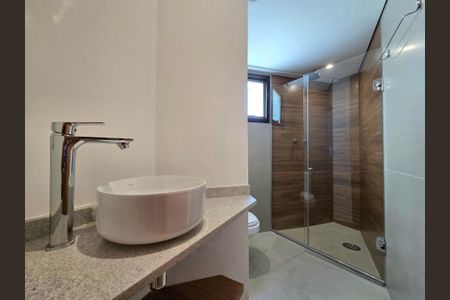 Apartamento para alugar com 178m², 3 quartos e 2 vagasBanheiro Social