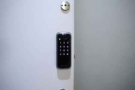 Apartamento à venda com 73m², 1 quarto e 2 vagas Apartamento à venda com 73m², 1 quarto e 2 vagasPorta