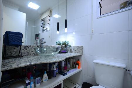 Apartamento à venda com 73m², 1 quarto e 2 vagas Apartamento à venda com 73m², 1 quarto e 2 vagasBanheiro