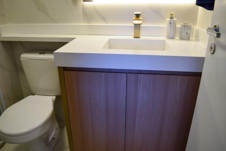 Apartamento à venda com 65m², 2 quartos e 1 vagaBanheiro Suite