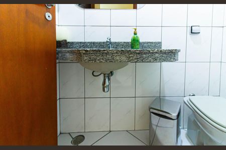 Casa à venda com 120m², 4 quartos e 1 vagaLavabo 2