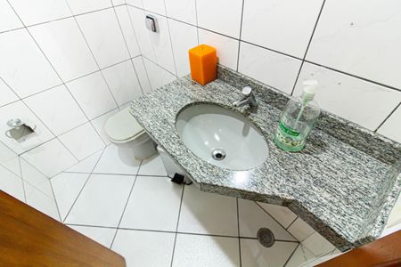 Casa à venda com 120m², 4 quartos e 1 vagaLavabo 1