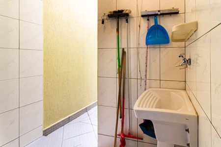 Casa à venda com 120m², 4 quartos e 1 vagaÁrea de Serviço