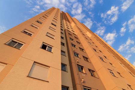 Apartamento para alugar com 43m², 2 quartos e 1 vaga Apartamento para alugar com 43m², 2 quartos e 1 vagaFachada