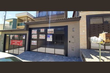 Casa à venda com 152m², 3 quartos e 4 vagasFachada da Casa