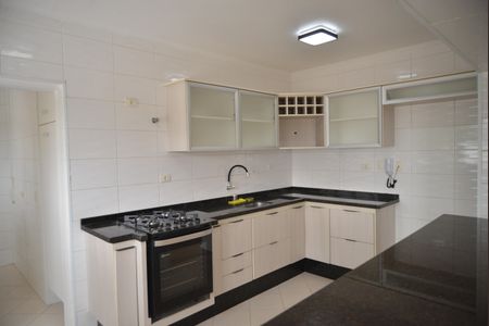 Apartamento para alugar com 82m², 2 quartos e 2 vagasCozinha