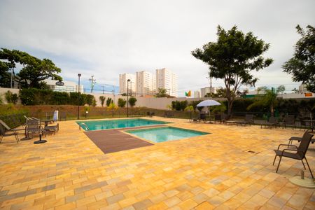 Apartamento à venda com 57m², 2 quartos e 1 vaga Apartamento à venda com 57m², 2 quartos e 1 vagaÁrea comum - Piscina