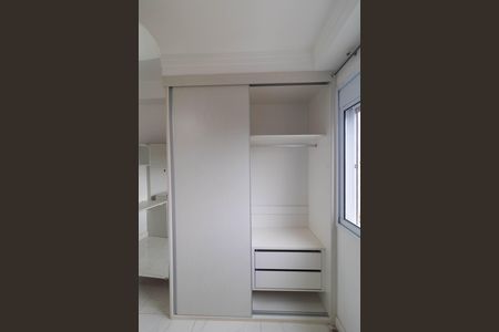 Apartamento à venda com 57m², 2 quartos e 1 vaga Apartamento à venda com 57m², 2 quartos e 1 vagaSuíte 01 - Armário