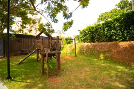 Apartamento à venda com 57m², 2 quartos e 1 vaga Apartamento à venda com 57m², 2 quartos e 1 vagaÁrea comum - Playground