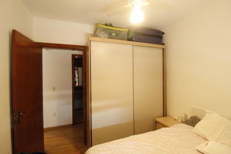 Apartamento à venda com 104m², 3 quartos e 1 vagaQuarto 2