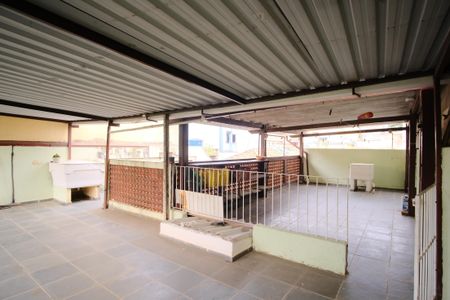 Casa à venda com 288m², 5 quartos e 2 vagasTerraço