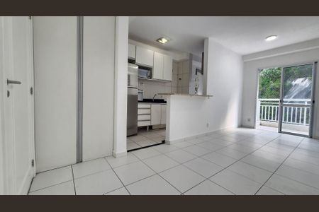 Apartamento para alugar com 95m², 2 quartos e 1 vagaSala