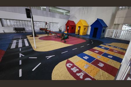Apartamento para alugar com 95m², 2 quartos e 1 vagaÁrea comum - Playground
