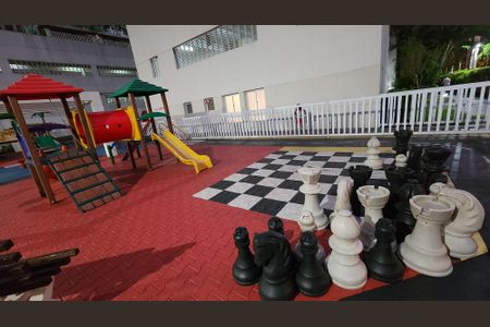 Apartamento para alugar com 95m², 2 quartos e 1 vagaÁrea comum - Playground