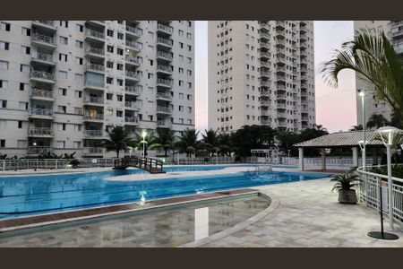 Apartamento para alugar com 95m², 2 quartos e 1 vagaÁrea comum - Piscina