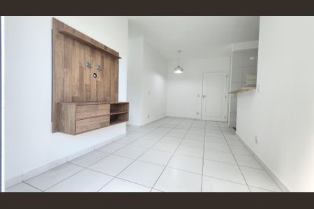 Sala de apartamento para alugar com 2 quartos, 95m² em Marapé, Santos
