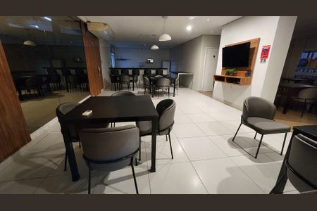 Apartamento para alugar com 95m², 2 quartos e 1 vagaÁrea comum - Salão de festas