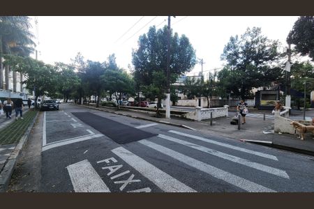 Apartamento para alugar com 95m², 2 quartos e 1 vagaVista da Rua