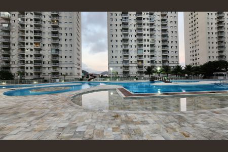 Apartamento para alugar com 95m², 2 quartos e 1 vagaÁrea comum - Piscina