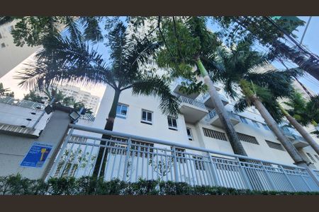 Apartamento para alugar com 95m², 2 quartos e 1 vagaFachada