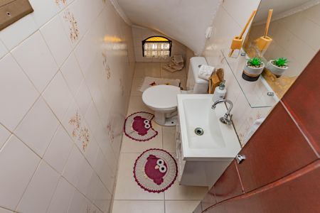 Casa à venda com 230m², 4 quartos e 2 vagas Casa à venda com 230m², 4 quartos e 2 vagasLavabo