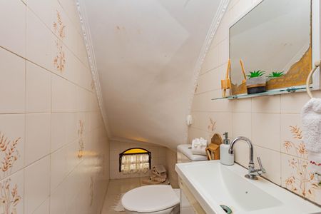 Casa à venda com 230m², 4 quartos e 2 vagas Casa à venda com 230m², 4 quartos e 2 vagasLavabo