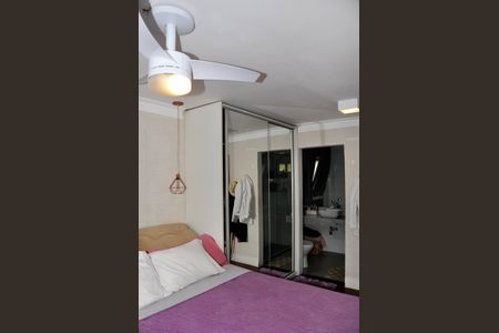 Apartamento para alugar com 78m², 2 quartos e 1 vagaDetalhe - Quarto 01 com Suíte