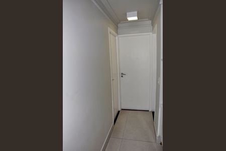 Apartamento para alugar com 78m², 2 quartos e 1 vagaDetalhe - Corredor Quartos