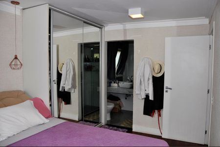 Apartamento para alugar com 78m², 2 quartos e 1 vagaDetalhe - Quarto 01 com Suíte