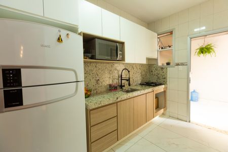 Apartamento à venda com 68m², 2 quartos e 1 vaga